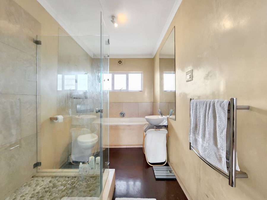 1 Bedroom Property for Sale in Woodstock Western Cape